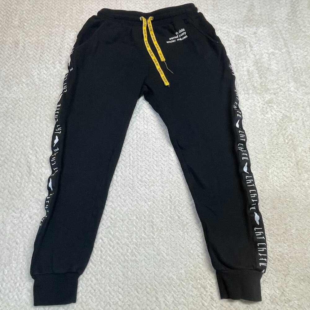 Star Wars Galaxy The Child Zip Mandalorian Grogu Black Jogger Pants Adult SZ S‎